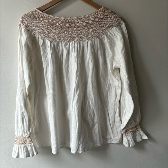 Faherty Laura Embroidered smock‎ neck Blouse Sz L New - Picture 5 of 9